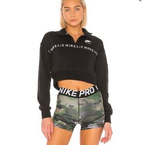 Nike Air Black Cropped half zip